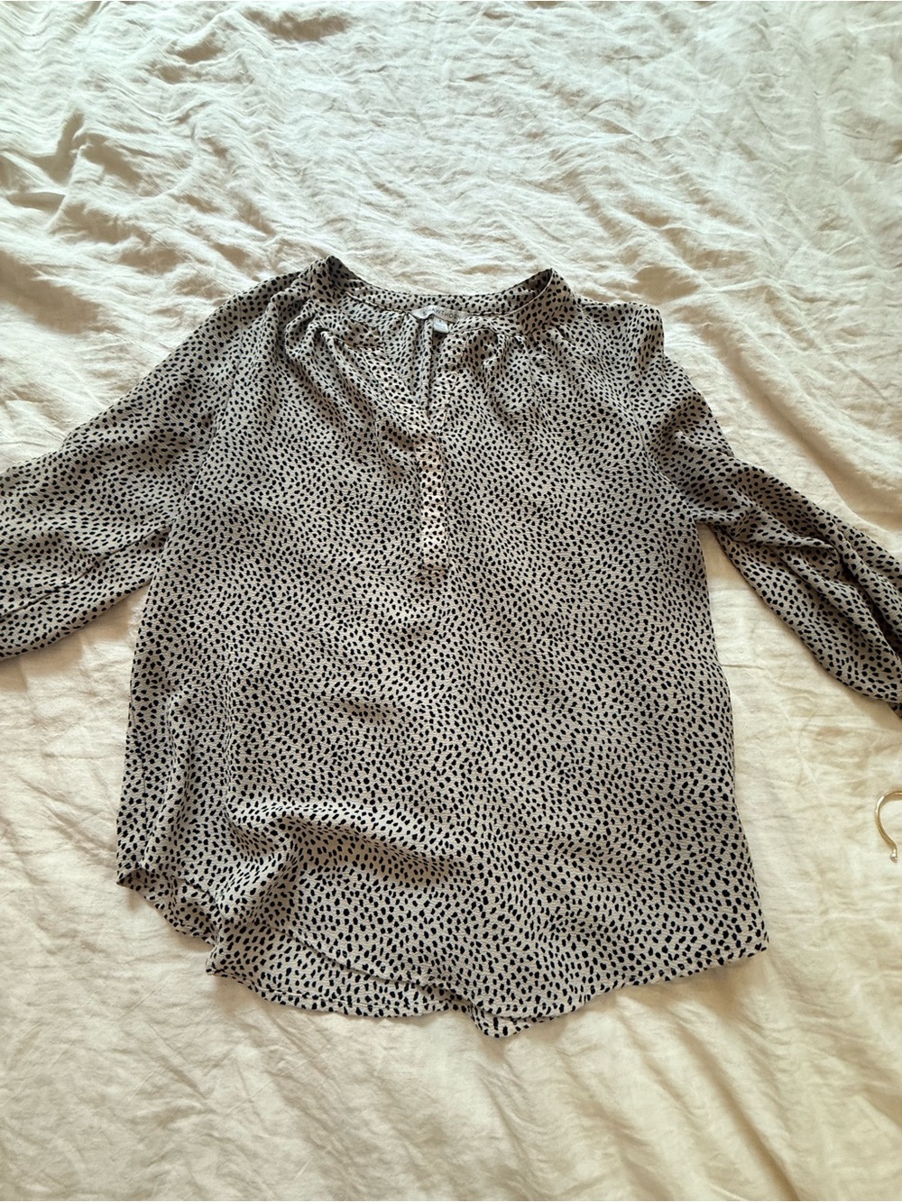 41 Hawthorn Cream and Black Speckled Long-Sleeve Blouse